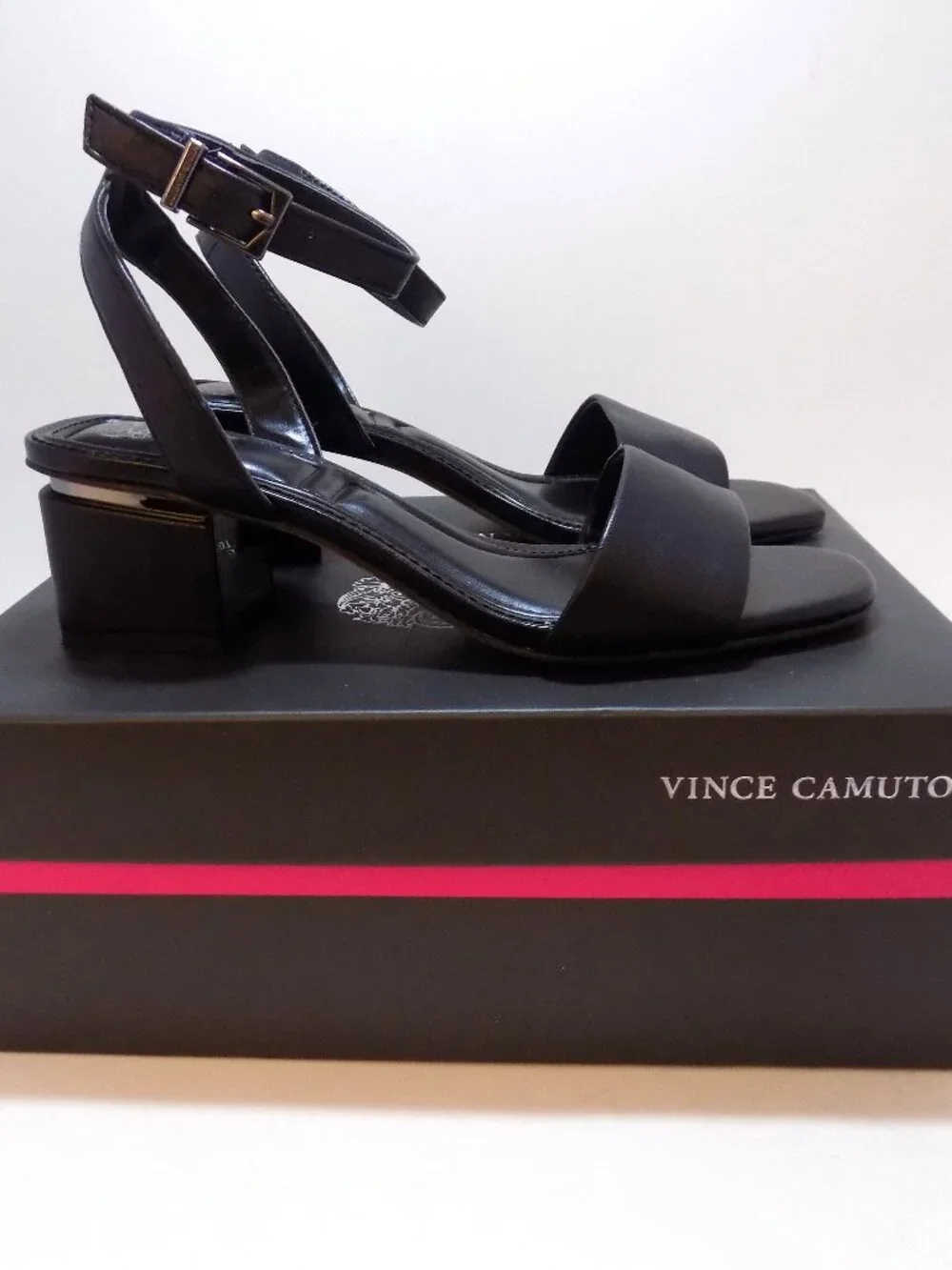 Vince Camuto VP Acaylee Sandals Women's- Size 7